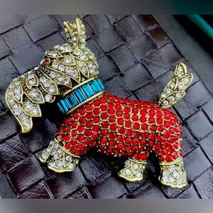 Beautiful Rhinestones Schnauzer Dog Brooch